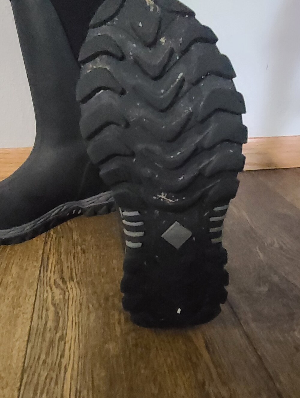 Women's Black Tall Waterproof MUCK arctic Boots Size 9 - Picture 2 of 3